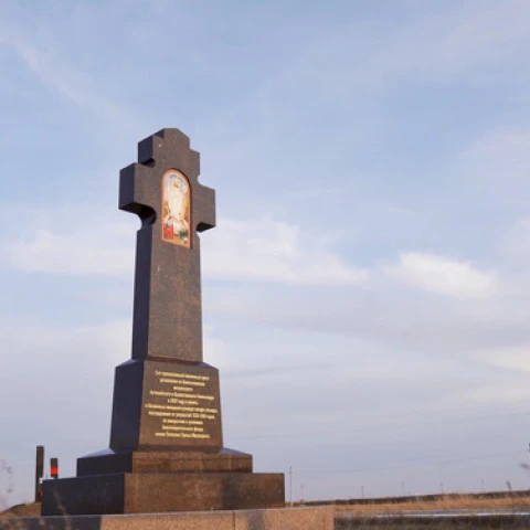 СМИ об установке православного креста на территории бывшего концлагеря АЛЖИР в Казахстане