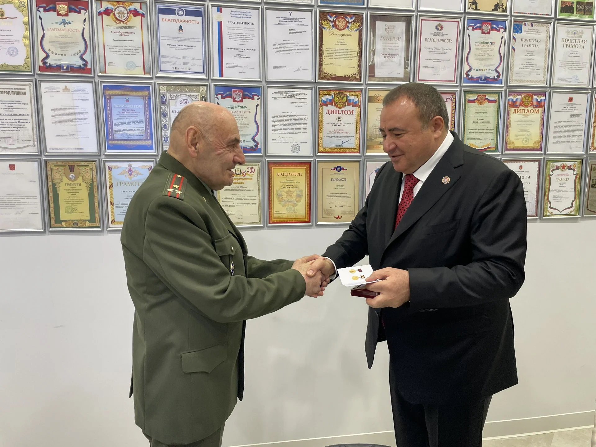 Город широкой души: в Петербурге побывал председатель армянского объединения ветеранов, полковник запаса Симон Есаян