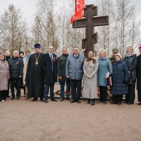Акция «БЛАГОДАРНОСТЬ КАЖДОМУ ВОИНУ-ОСВОБОДИТЕЛЮ ЛЕНИНГРАДСКОЙ ЗЕМЛИ» на Невском пятачке 