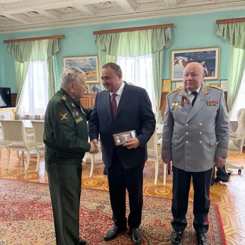 Грачье Погосяну присвоено звание «Почетный ветеран ВС РФ»