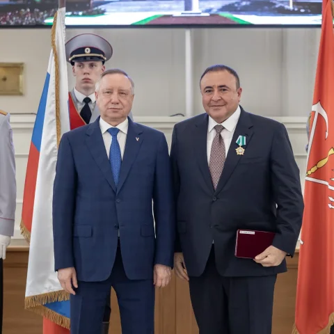 Грачья Погосян награжден орденом Дружбы