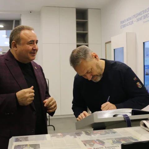 Председатель Законодательного Собрания Санкт-Петербурга Александр Бельский посетил музей «Сохраняя память»