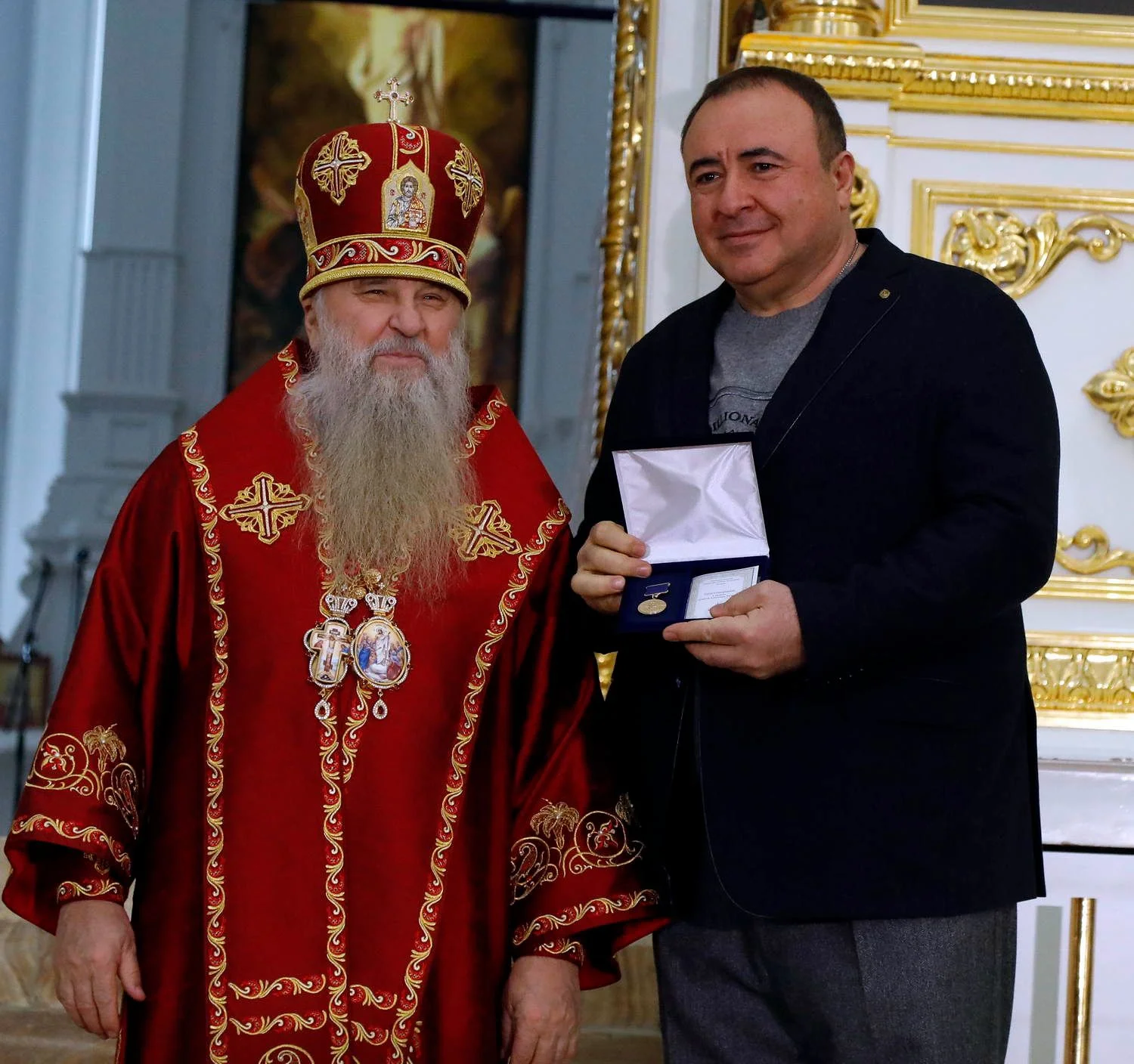 Грачья Погосян награжден медалью святой мученицы Татианы